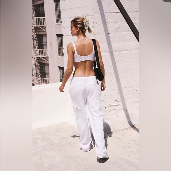 🌟 NWOT 🌟 Free People Best Of Straight Leg Pants - Picture 2 of 2